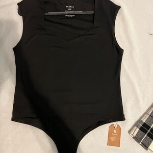 Reoria Black Sleeveless Bodysuit